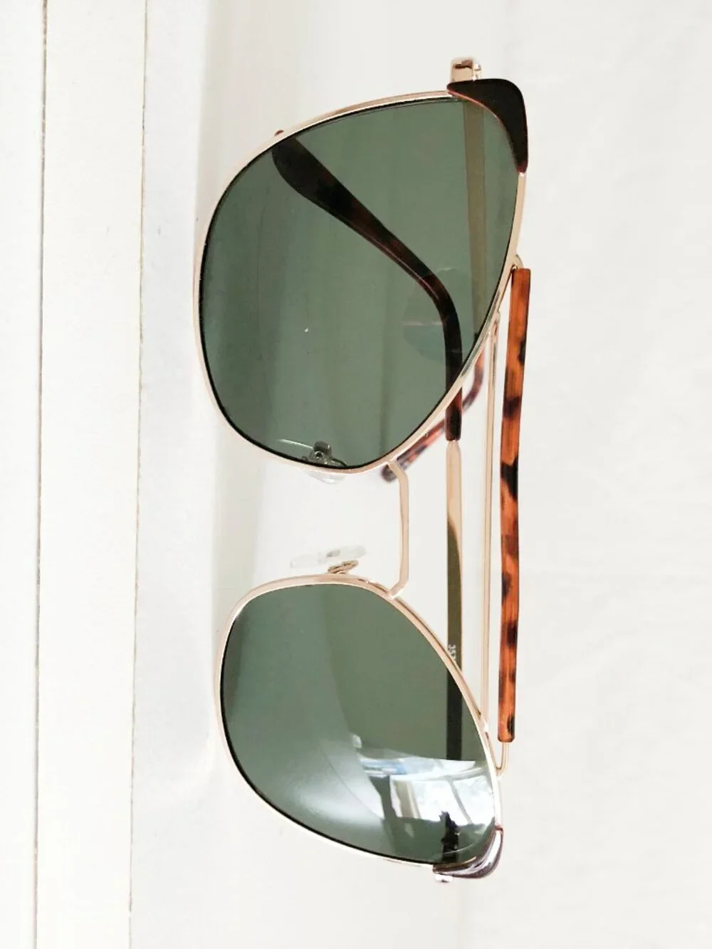 Gold Frame Brow Bridge Modern Cat Eye Fashion Sunglasses